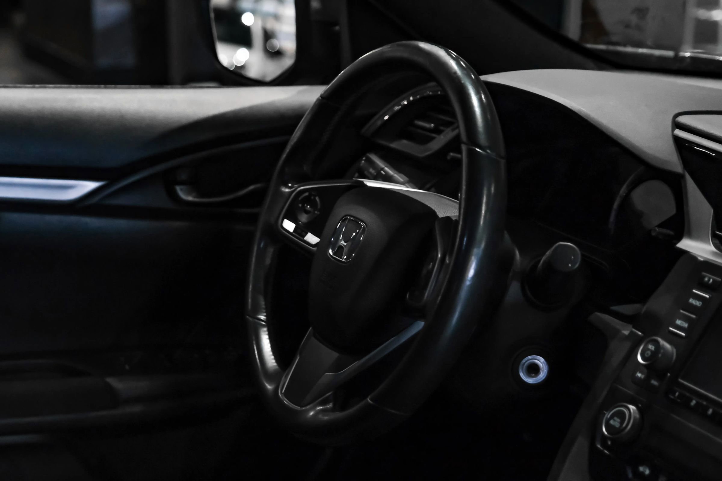 Used 2018 Honda Civic Sport image 12