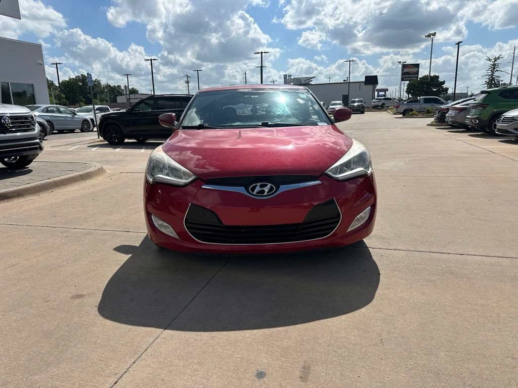 Used 2016 Hyundai Veloster w/ Option Group 02 FWD image 2