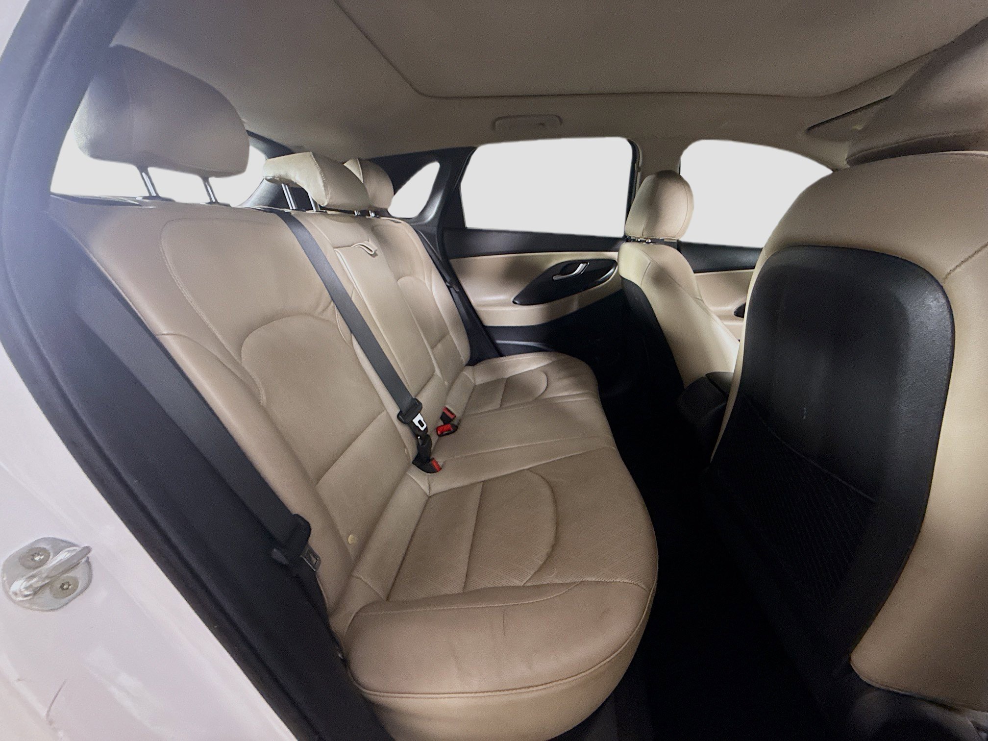 Used 2020 Hyundai Elantra GT w/ Style Package 02 image 27