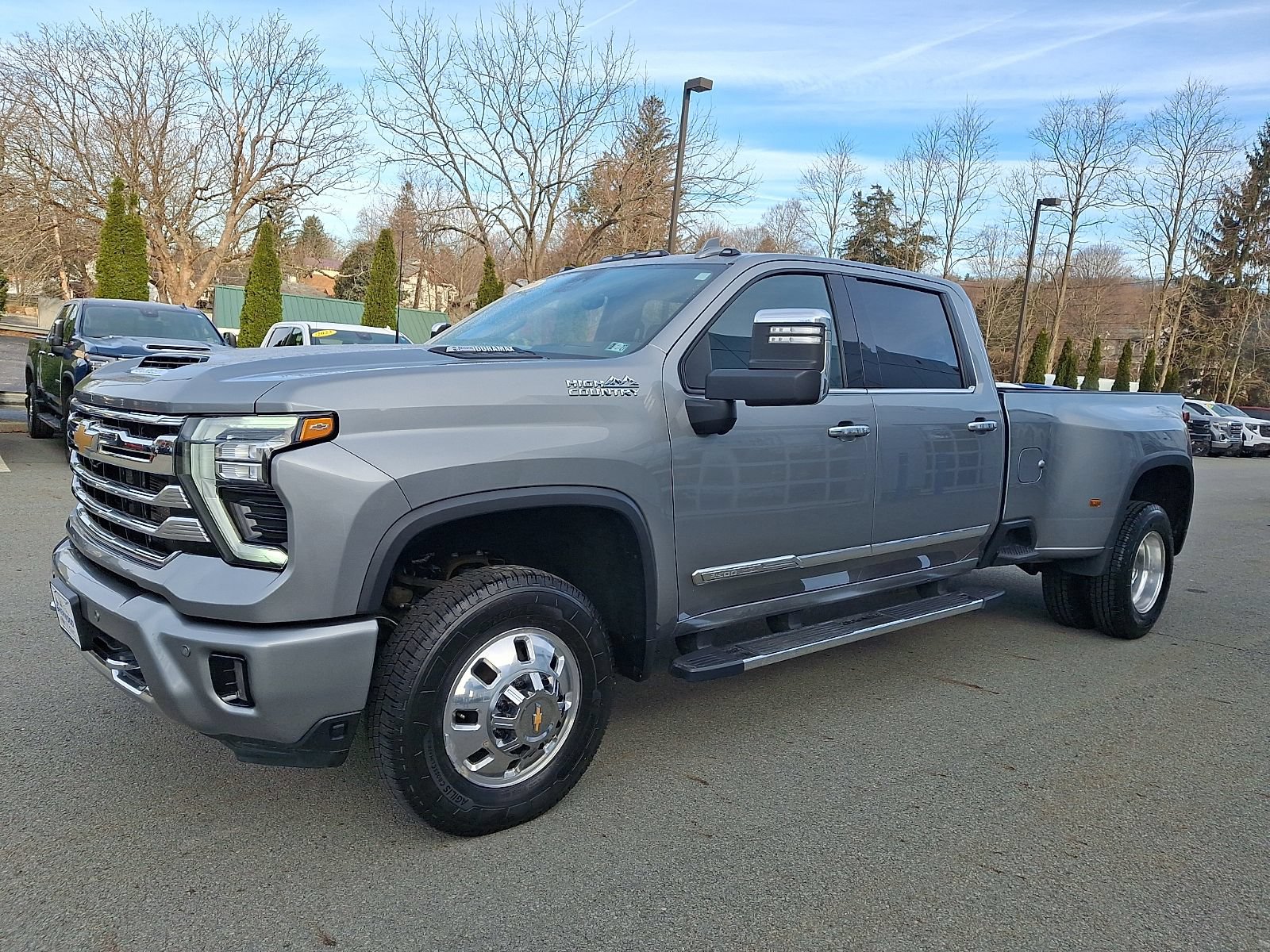 Certified 2025 Chevrolet Silverado 3500 High Country w/ High Country Premium Package AWD/4WD image 3