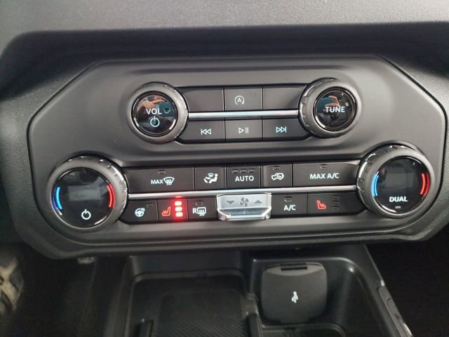 New 2025 Ford Bronco Outer Banks w/ Black Appearance Package image 23