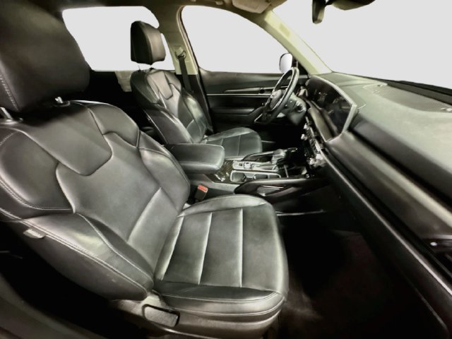 Certified 2024 Kia Telluride S w/ S Sunroof Package AWD/4WD image 31