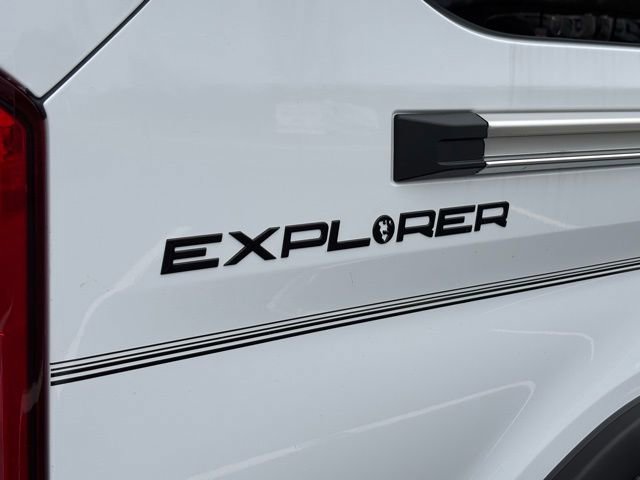 New 2026 Ford Transit 250 148 Medium Roof Extended AWD w/ Exterior Upgrade Package image 52