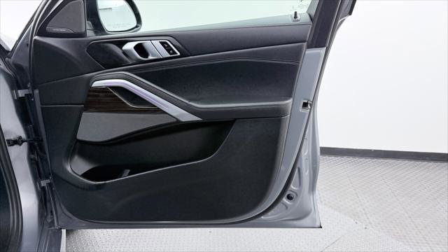 Used 2025 BMW X6 xDrive40i w/ Climate Comfort Package image 24