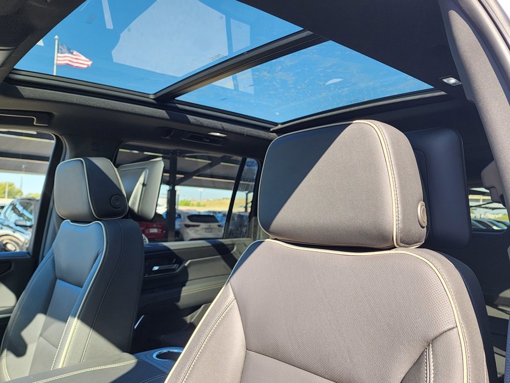 New 2026 GMC Yukon XL Elevation w/ Elevation Premium Package image 16