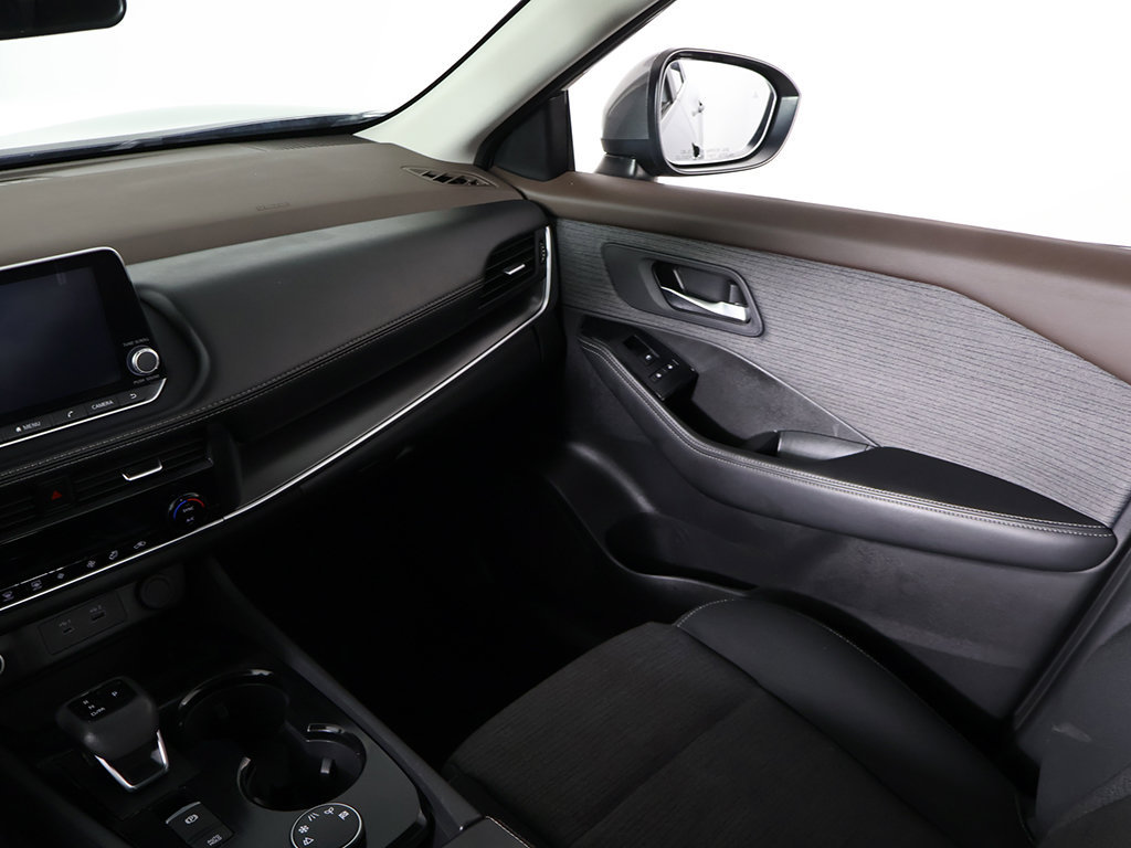 Used 2023 Nissan Rogue SV AWD/4WD image 34