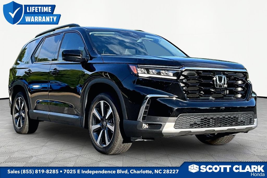Used 2025 Honda Pilot Touring