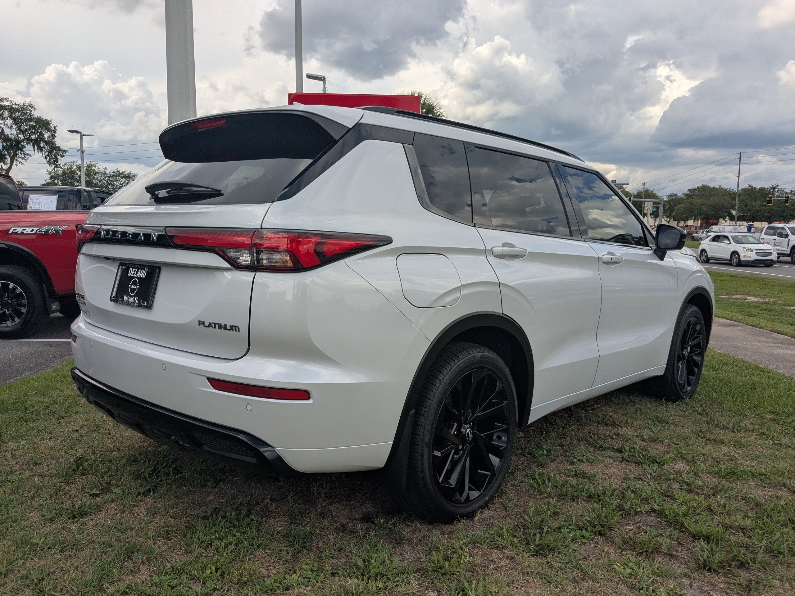 New 2026 Nissan Rogue Platinum AWD/4WD image 4