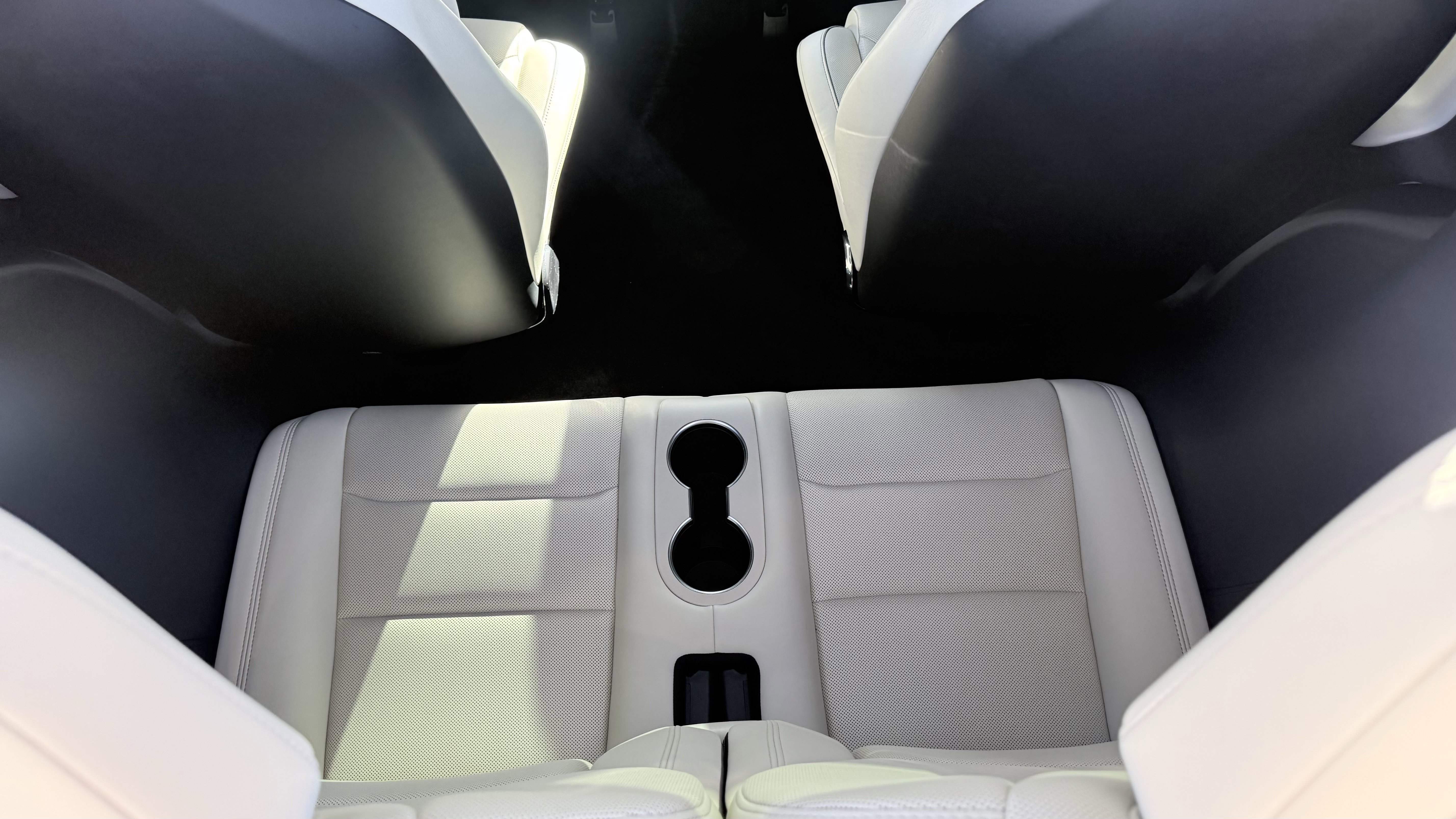 Used 2023 Tesla Model X Plaid image 14