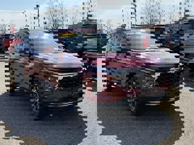 Certified 2025 Chevrolet Trax LT image 4