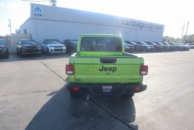 New 2025 Jeep Gladiator Sport image 20