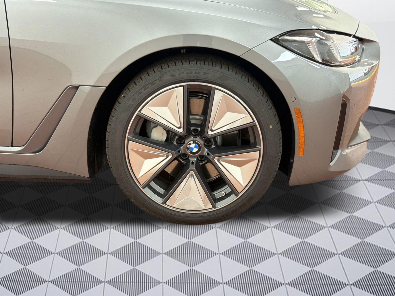 Used 2026 BMW i4 xDrive40i w/ Premium Package AWD/4WD image 12