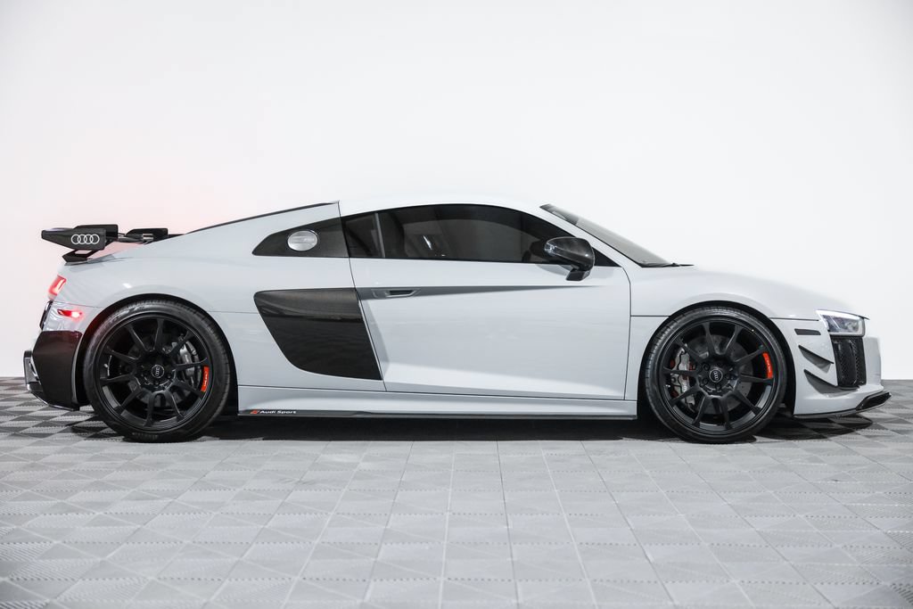 Used 2018 Audi R8 V10 plus AWD/4WD image 5