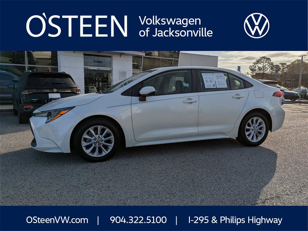 Used 2020 Toyota Corolla LE w/ LE Premium Package image 1