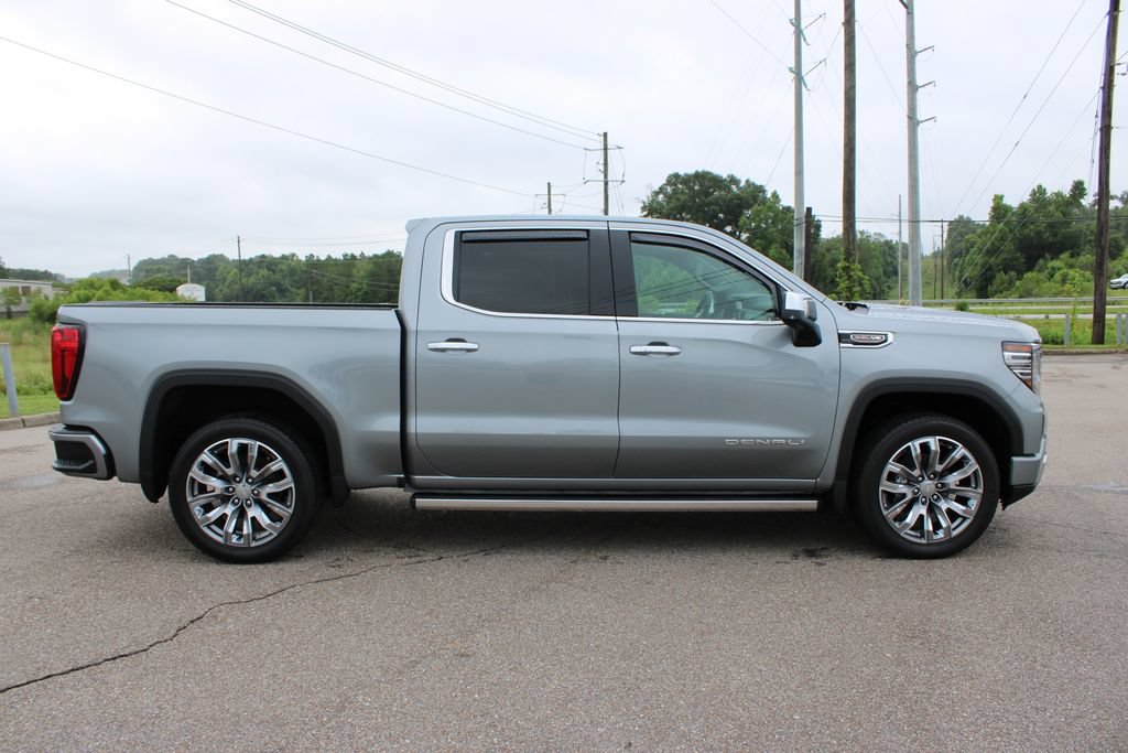 Used 2025 GMC Sierra 1500 Denali w/ Denali Reserve Package AWD/4WD image 19