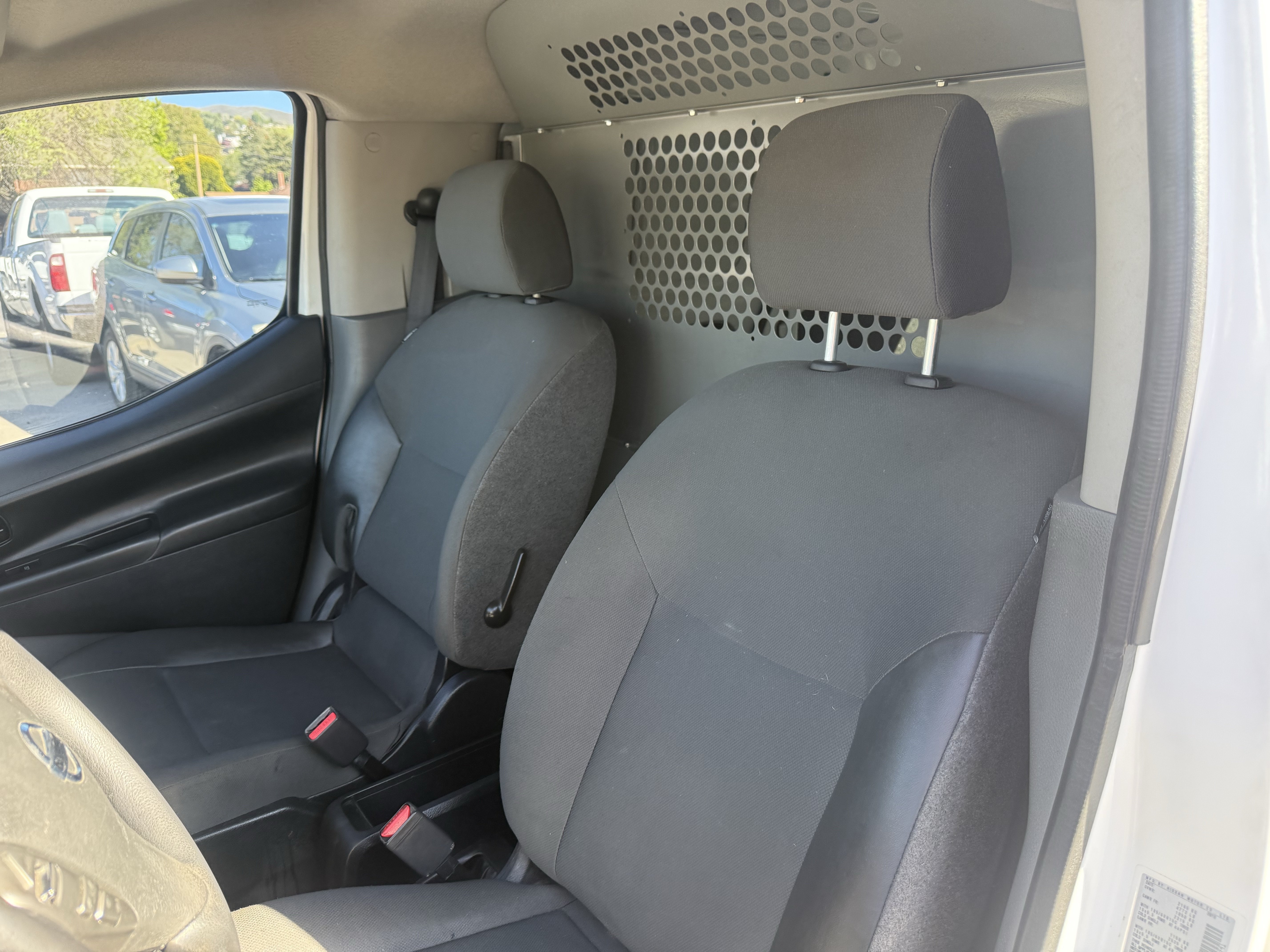 Used 2020 Nissan NV200 S FWD image 10