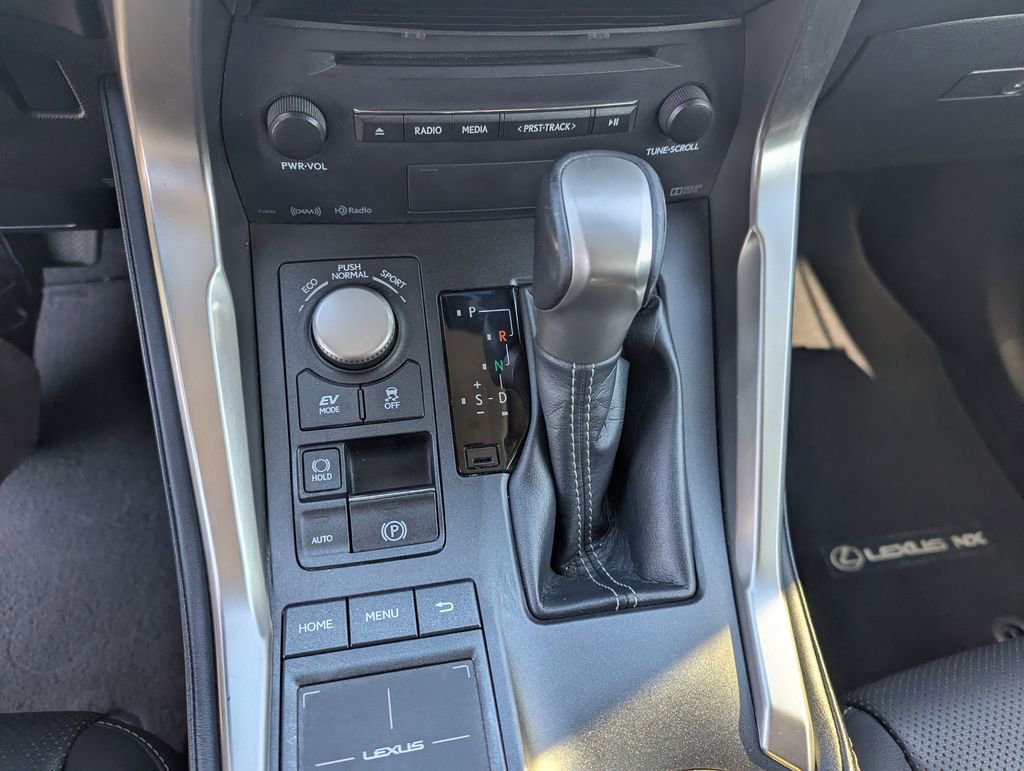 Used 2017 Lexus NX 300h AWD image 18