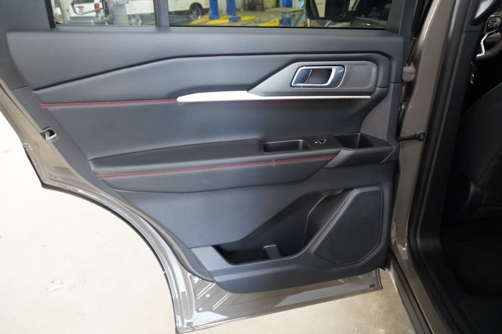 New 2026 Ford Explorer ST AWD/4WD image 25