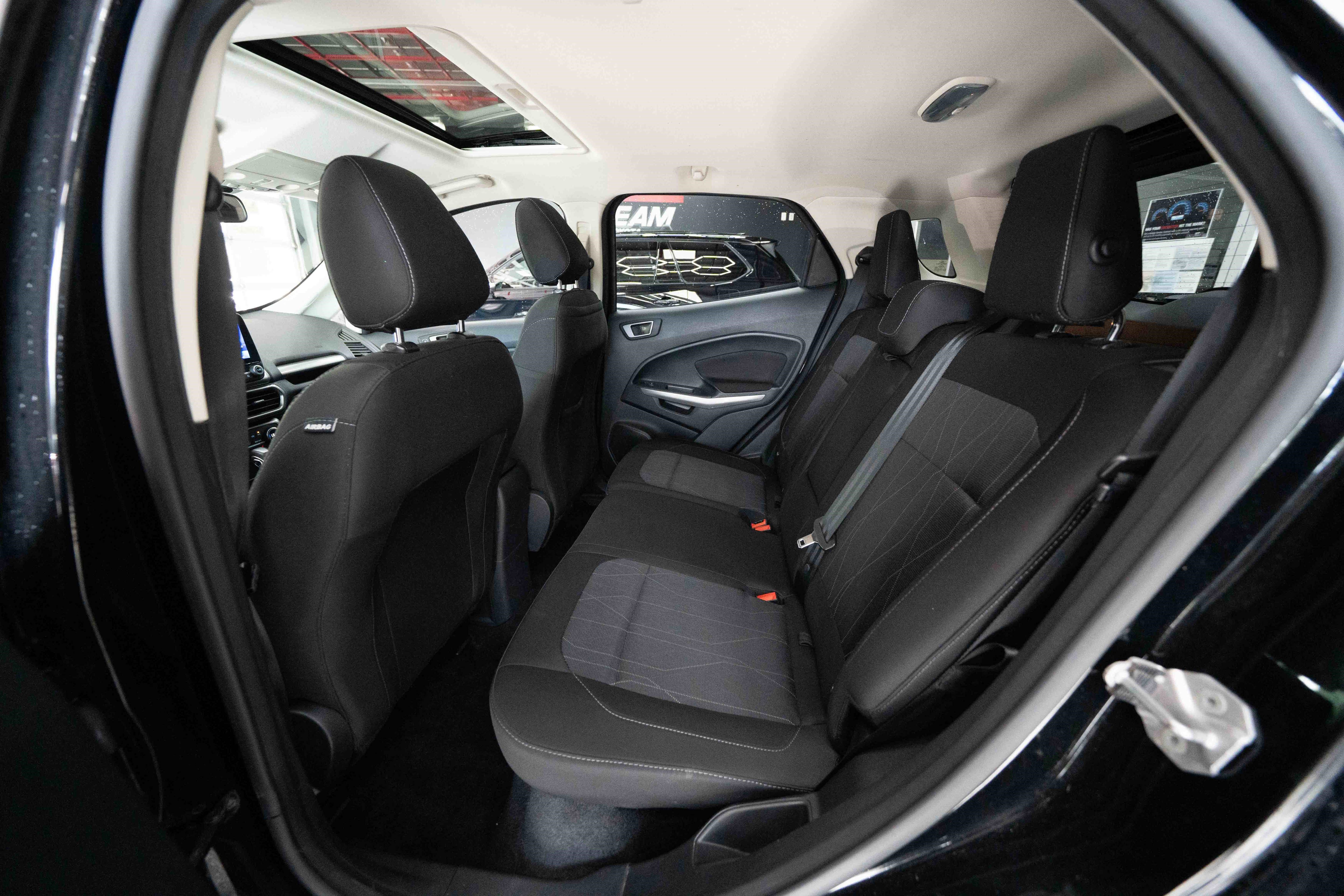 Used 2020 Ford EcoSport SE AWD/4WD image 23