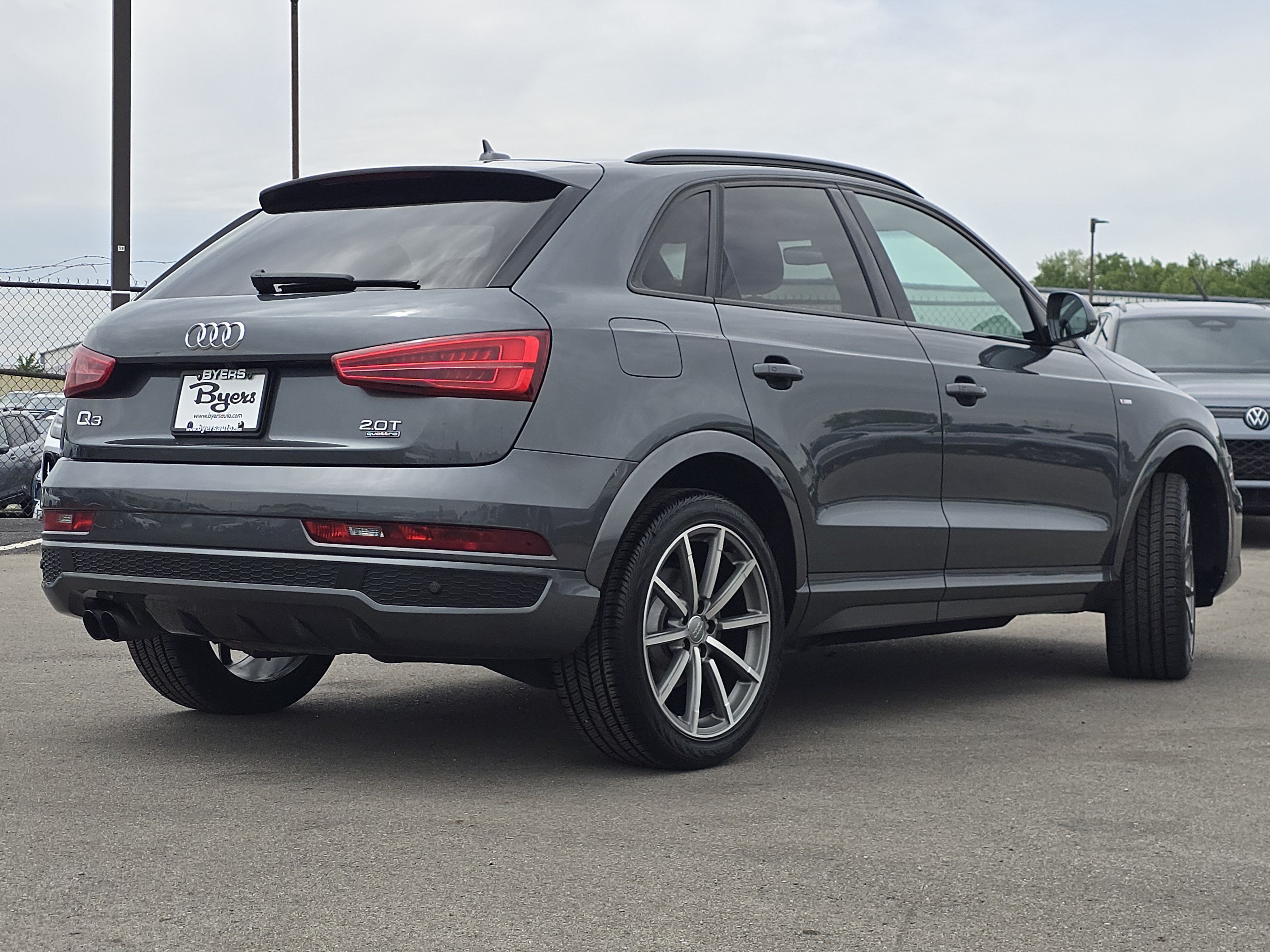 Used 2018 Audi Q3 2.0T Premium Plus w/ Premium Plus Package AWD/4WD image 7