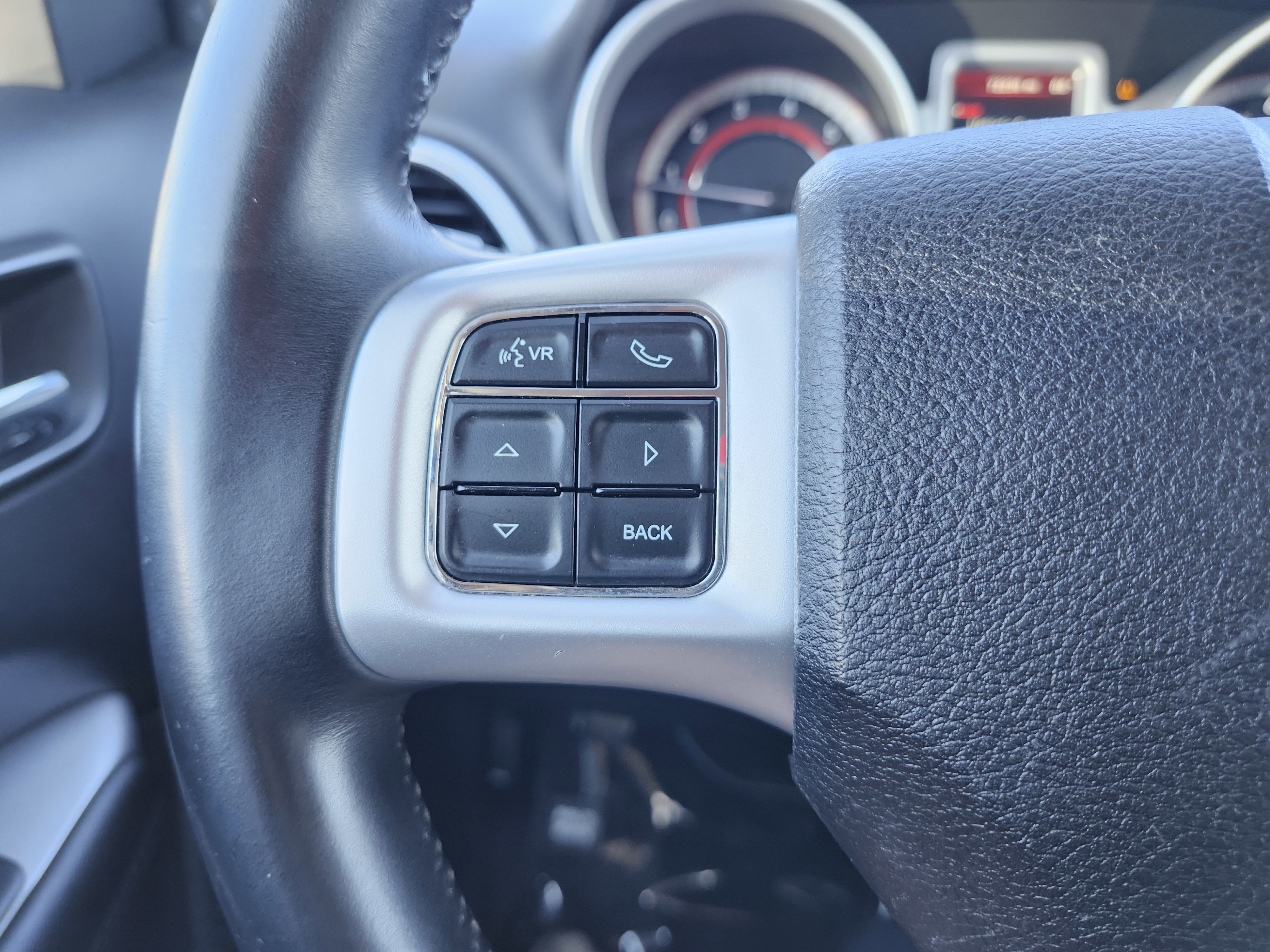 Used 2017 Dodge Journey SXT w/ Comfort/Convenience Group image 35