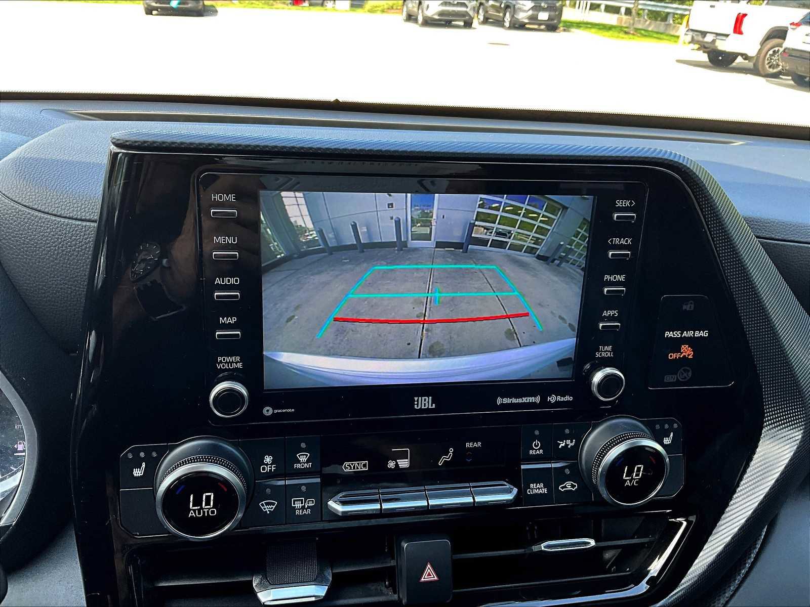 Used 2022 Toyota Highlander XSE image 20