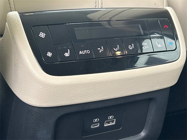 Used 2025 INFINITI QX60 Luxe w/ Vision Package image 24