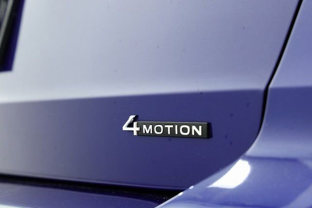 Certified 2022 Volkswagen Taos SE w/ Panoramic Sunroof Package image 9