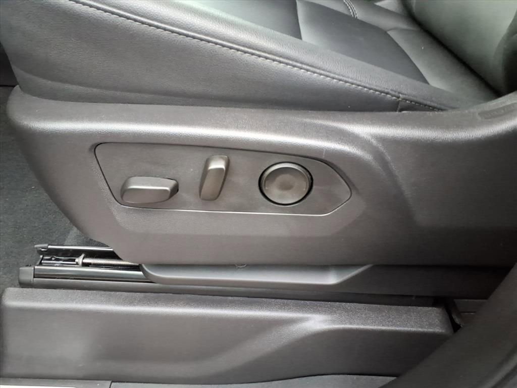 Certified 2025 Chevrolet Silverado 1500 LT Trail Boss w/ Convenience Package II image 13