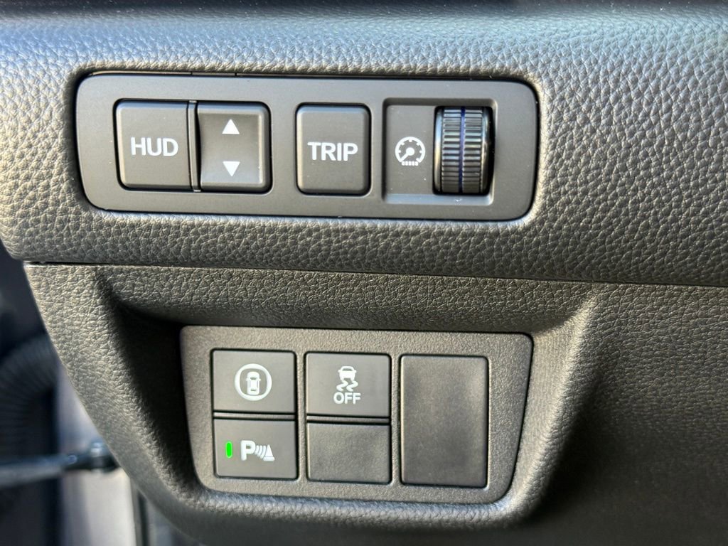 Used 2021 Honda Accord Touring image 25