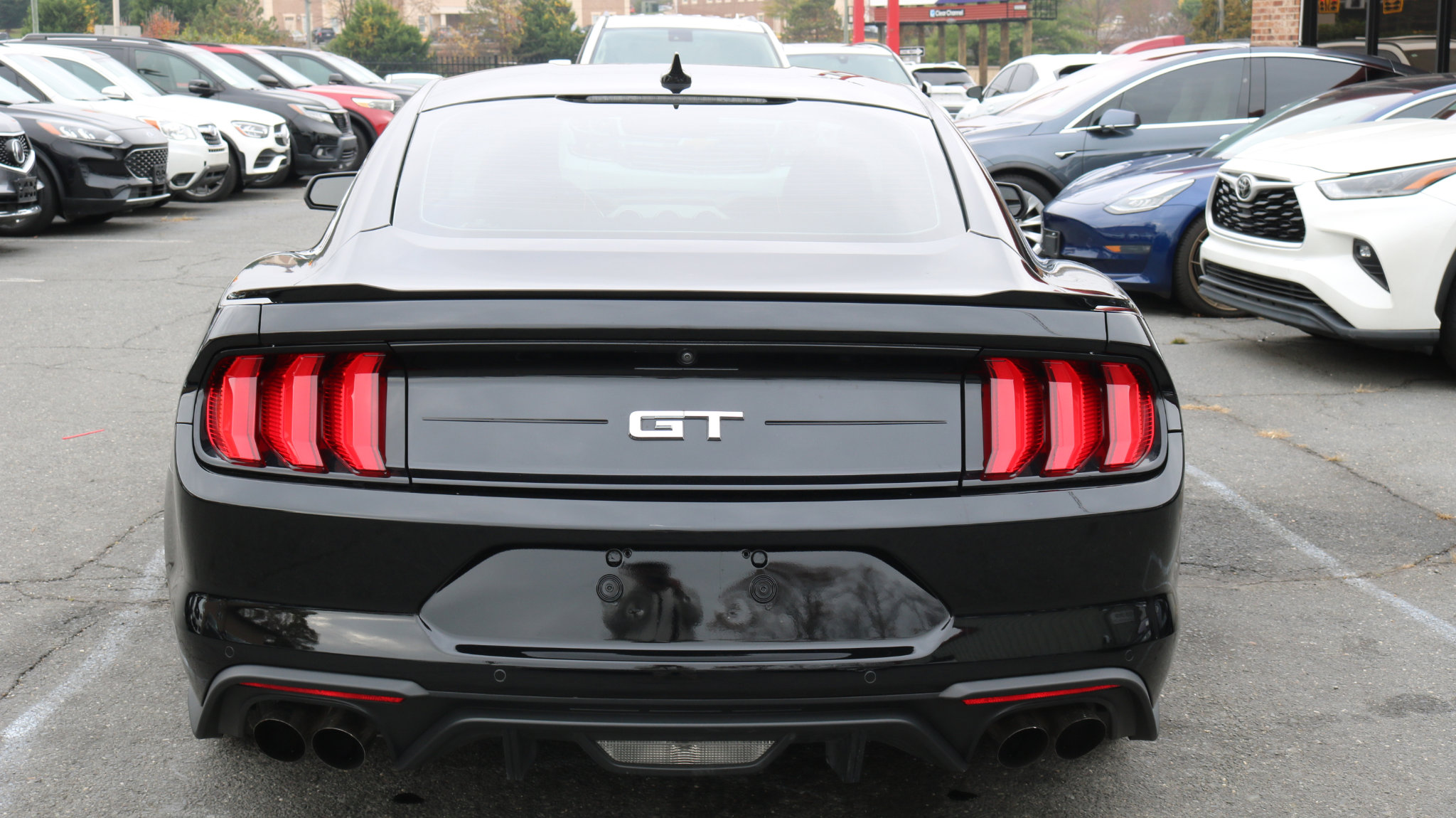 Used 2023 Ford Mustang GT Premium image 8