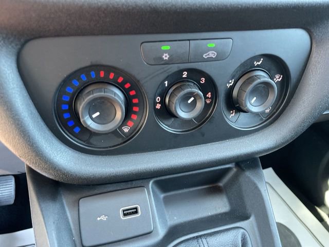 Used 2022 RAM ProMaster City Tradesman FWD image 17