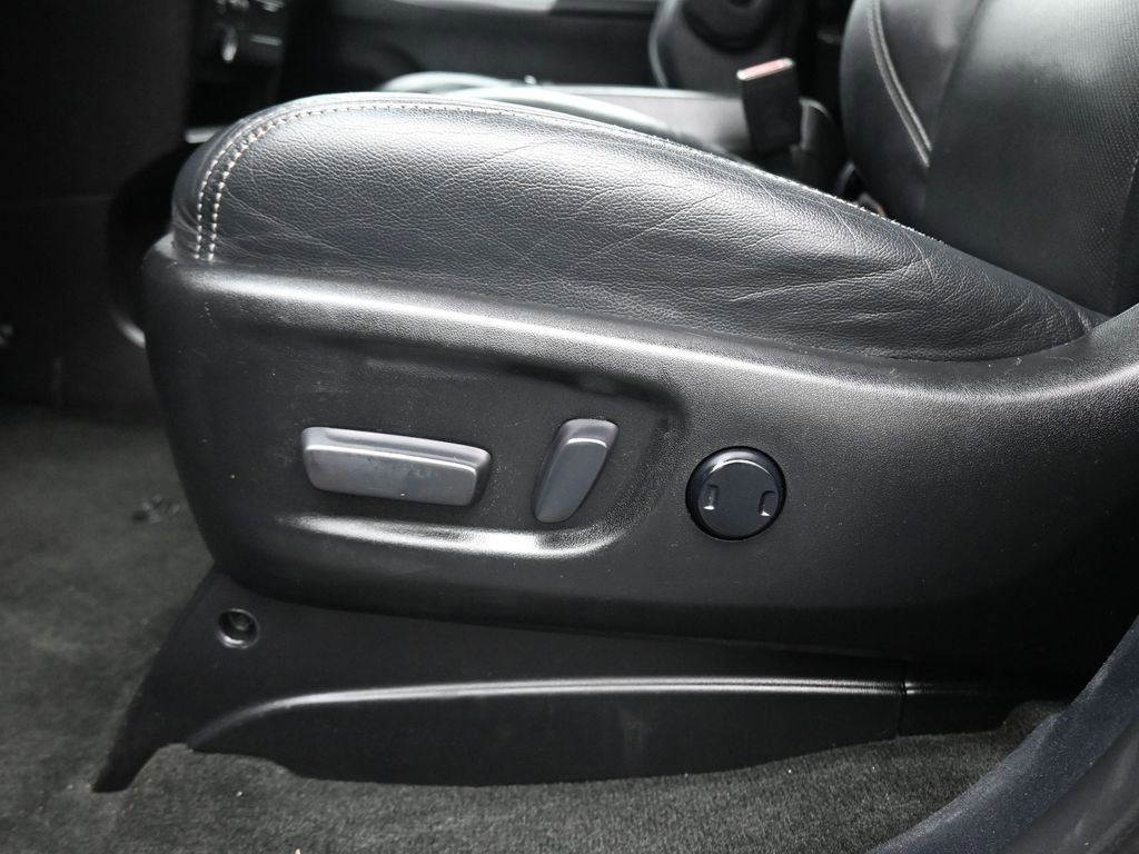 Used 2017 Toyota Sienna SE w/ SE Preferred Package image 12