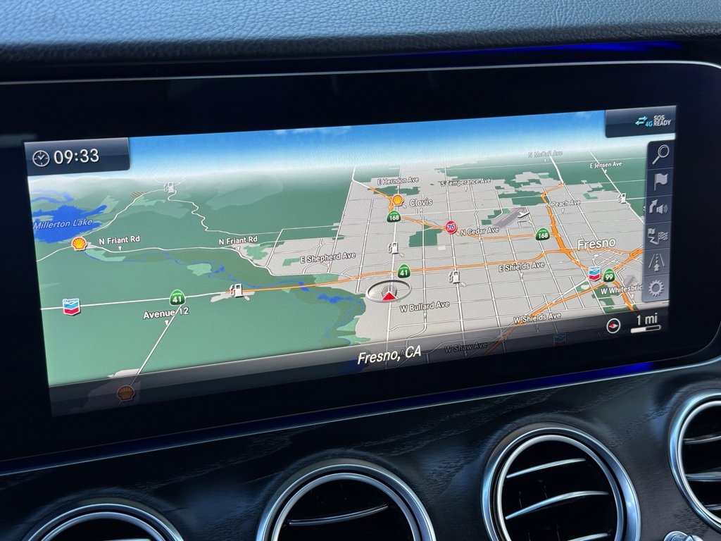 Used 2020 Mercedes-Benz E 350 4MATIC Sedan image 6