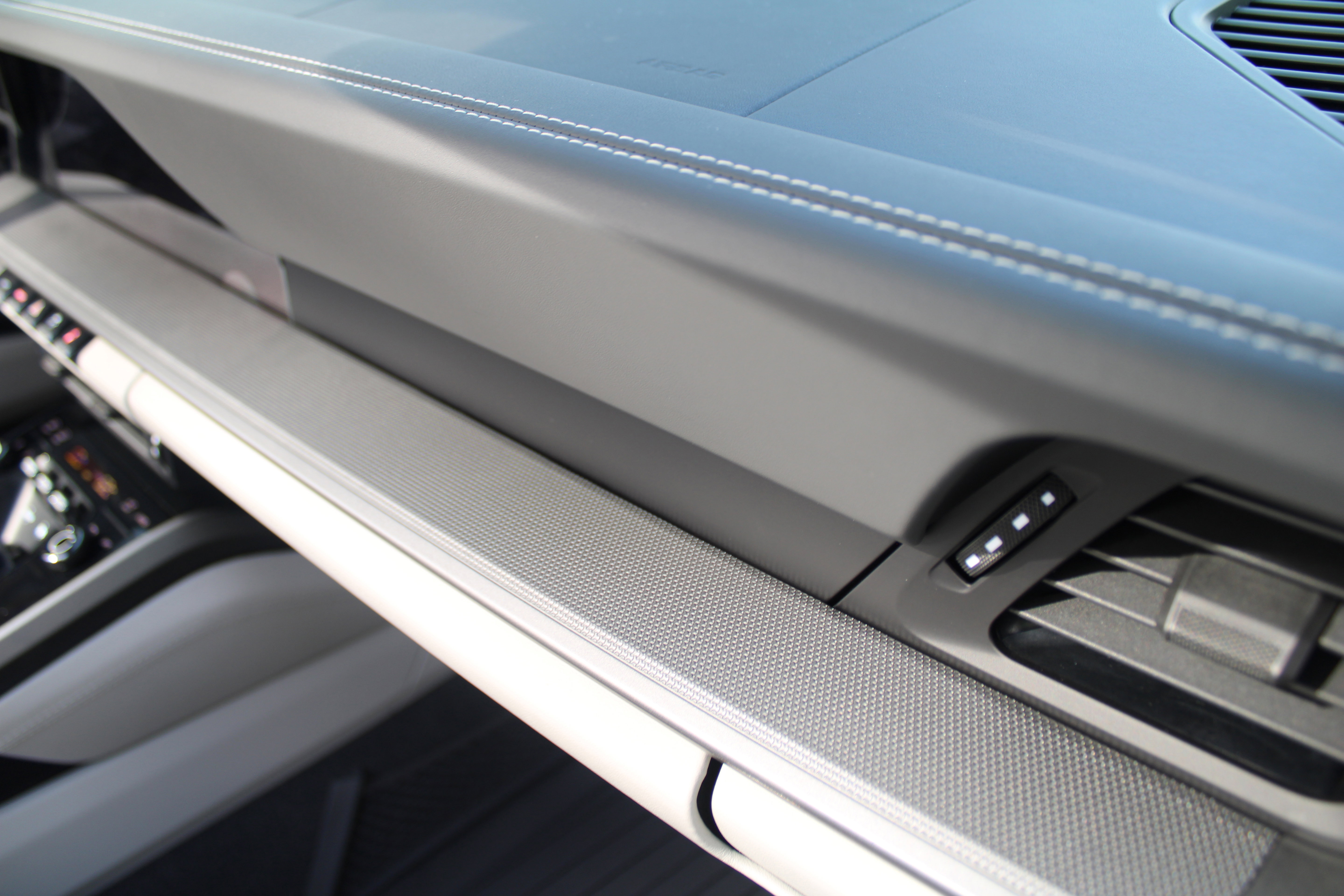 Certified 2021 Porsche 911 Carrera image 36