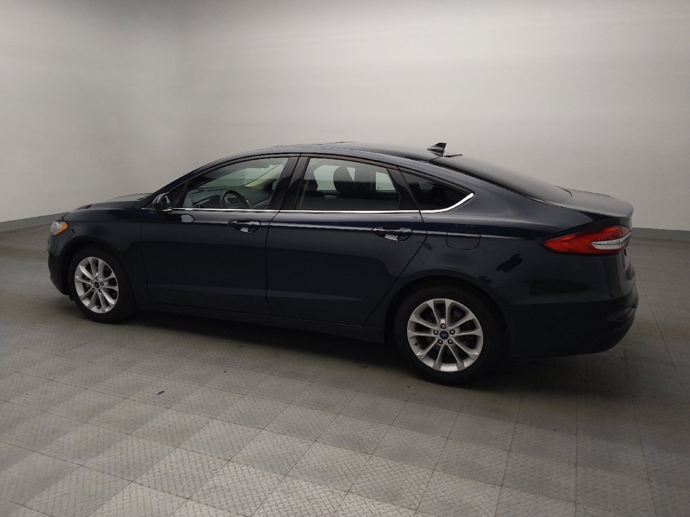 Used 2020 Ford Fusion SE FWD image 3