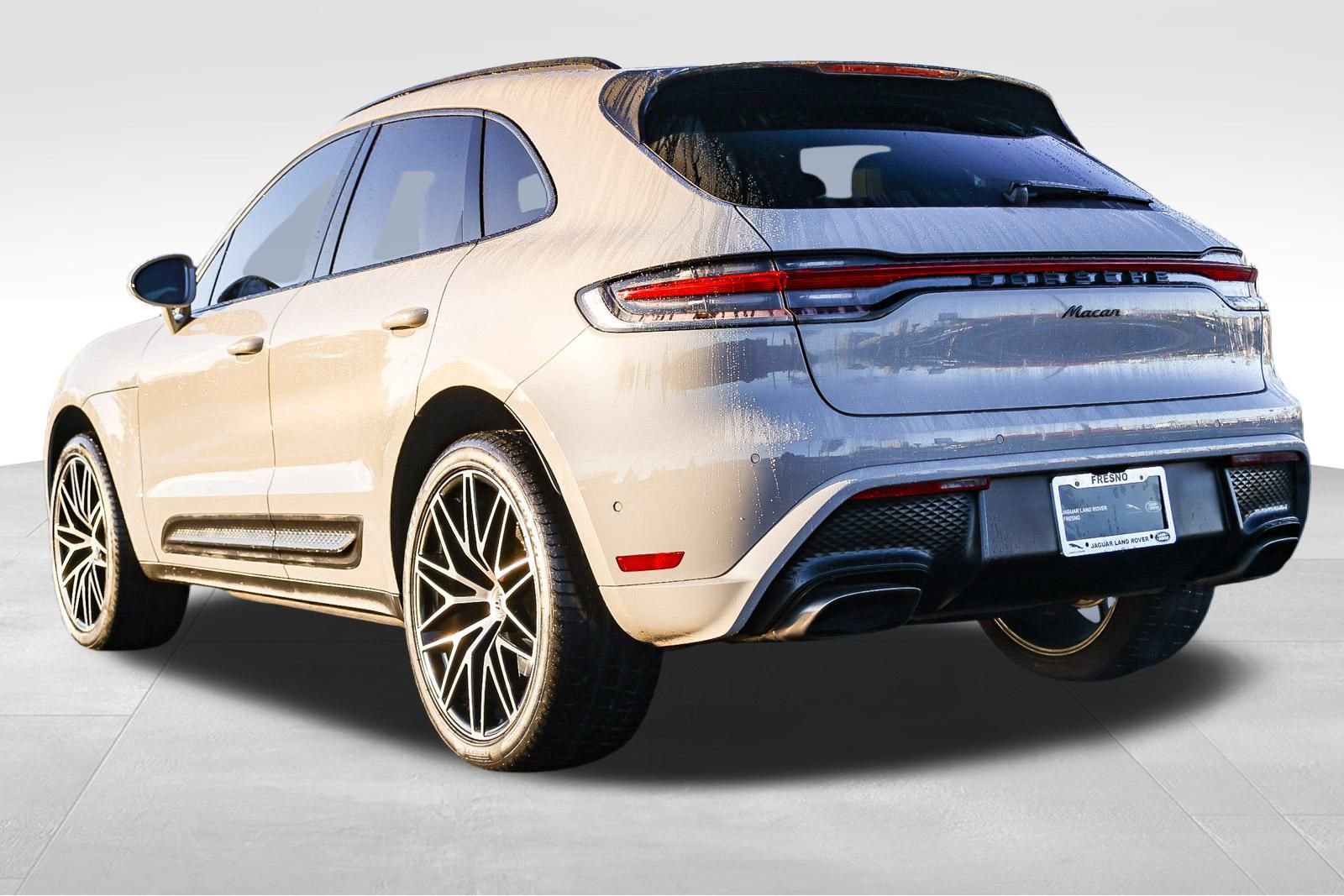 Used 2022 Porsche Macan Base image 7