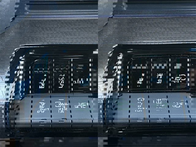 Used 2024 Toyota Prius Limited image 24