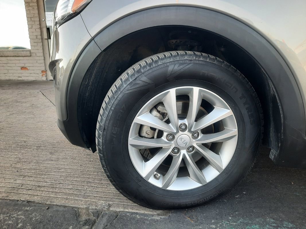 Used 2016 Kia Sorento L FWD image 22