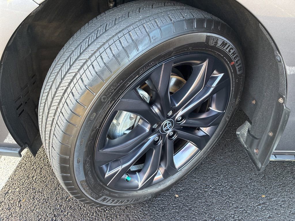 Used 2021 Toyota Sienna XSE image 9