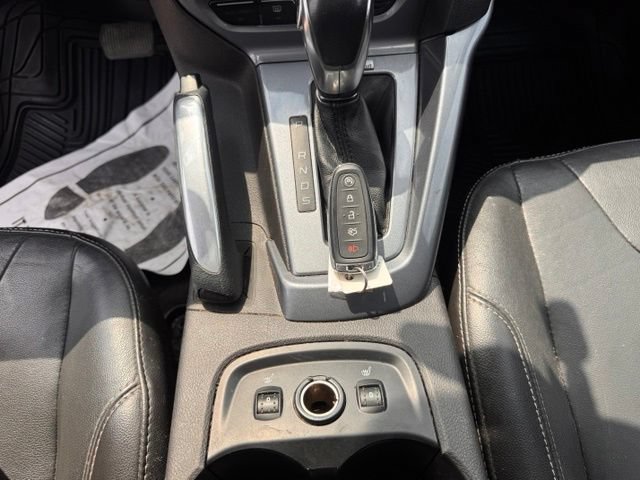 Used 2014 Ford Focus Titanium FWD image 19