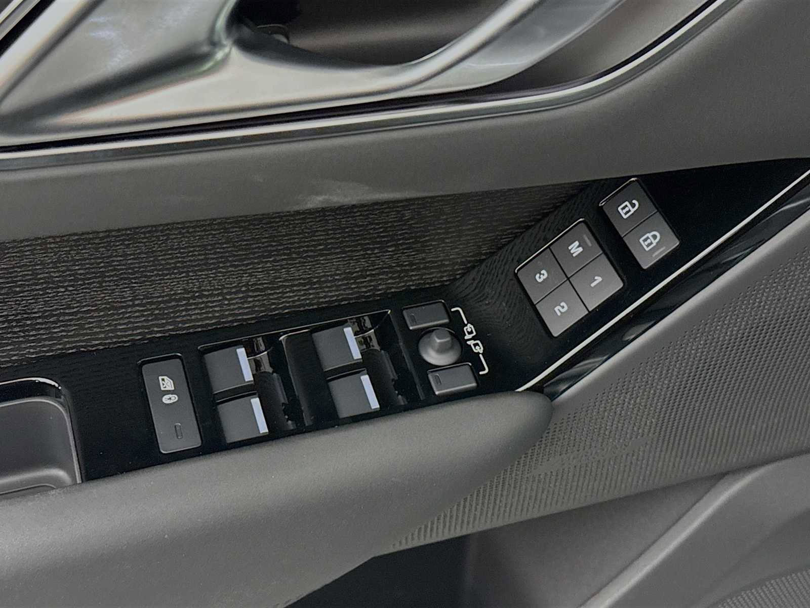 Used 2026 Land Rover Range Rover Velar Dynamic SE AWD/4WD image 19