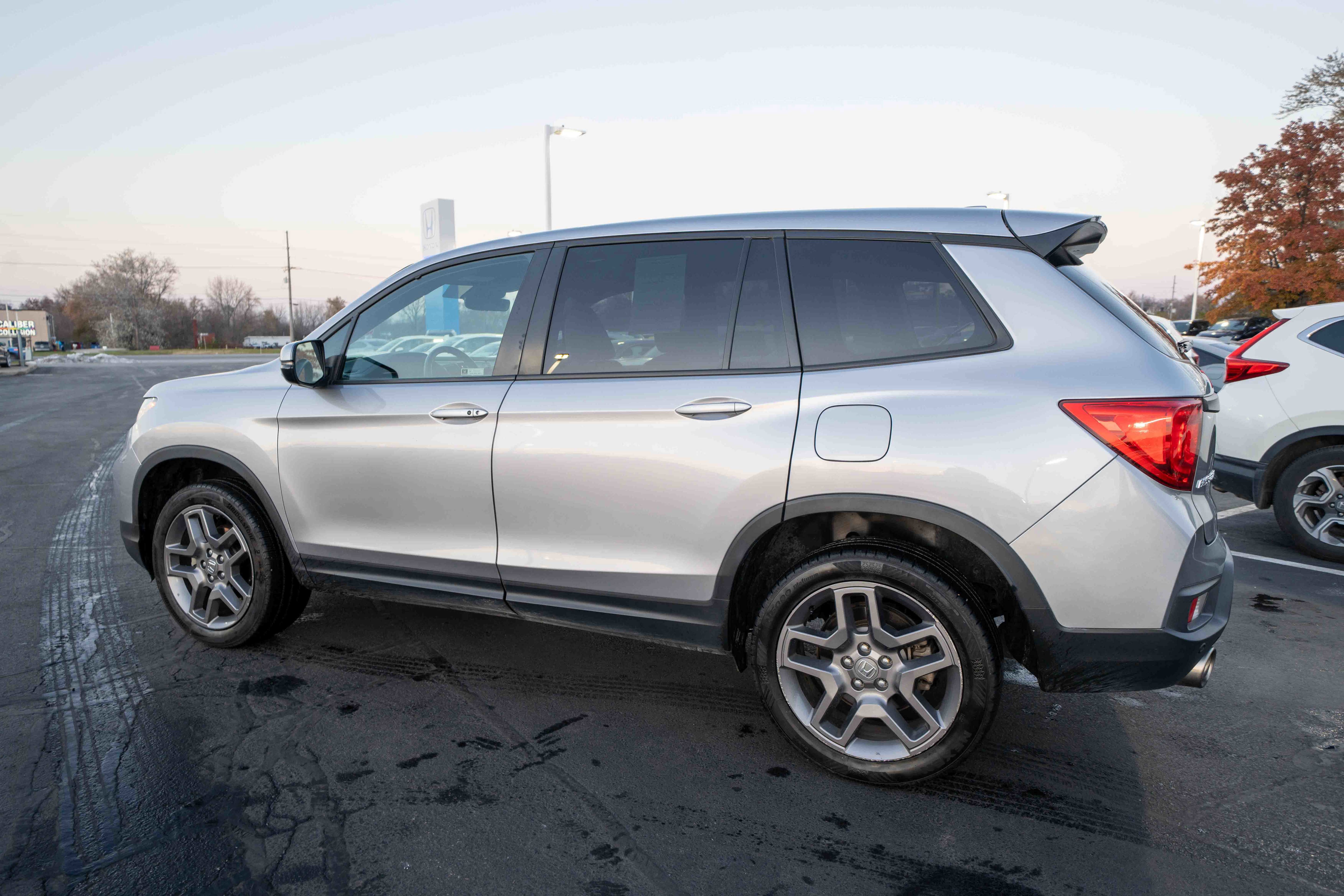 Used 2022 Honda Passport EX-L image 4