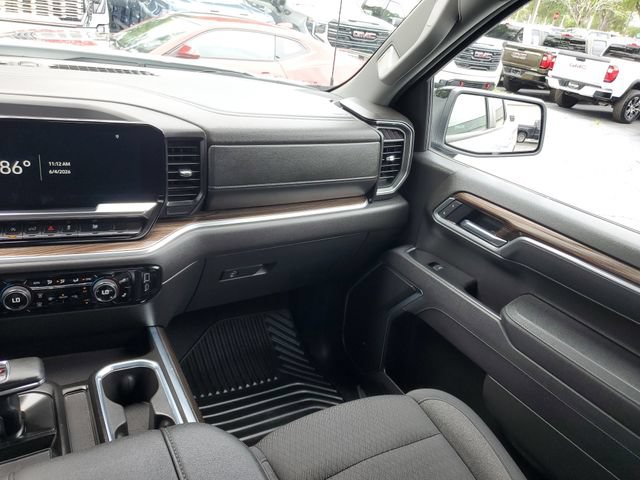 Used 2025 Chevrolet Silverado 1500 RST AWD/4WD image 16