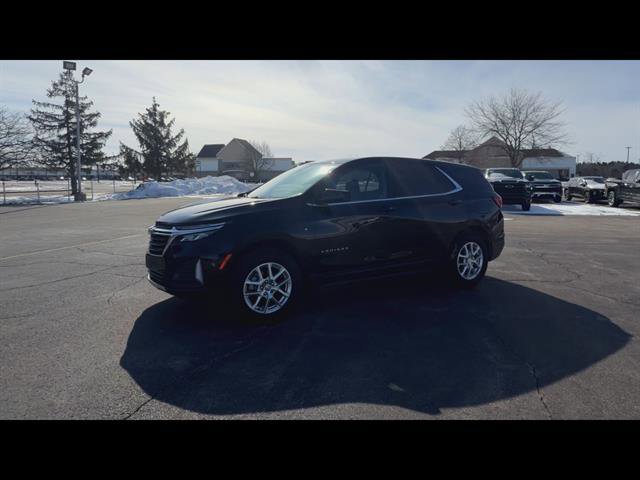 Used 2023 Chevrolet Equinox LT image 28