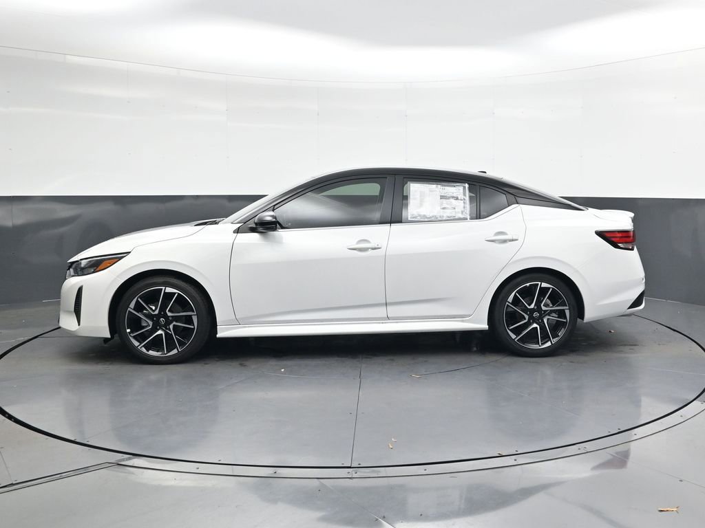 Used 2025 Nissan Sentra SR image 8