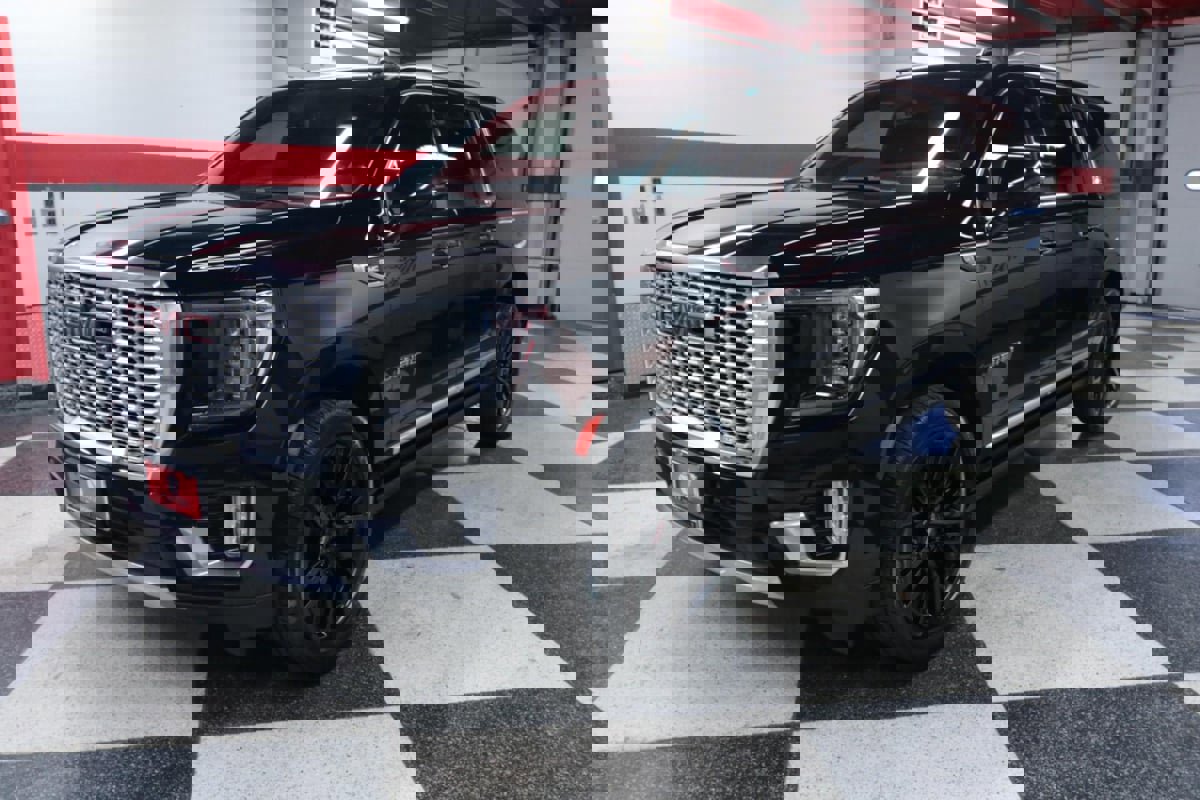 Used 2022 GMC Yukon XL Denali image 5