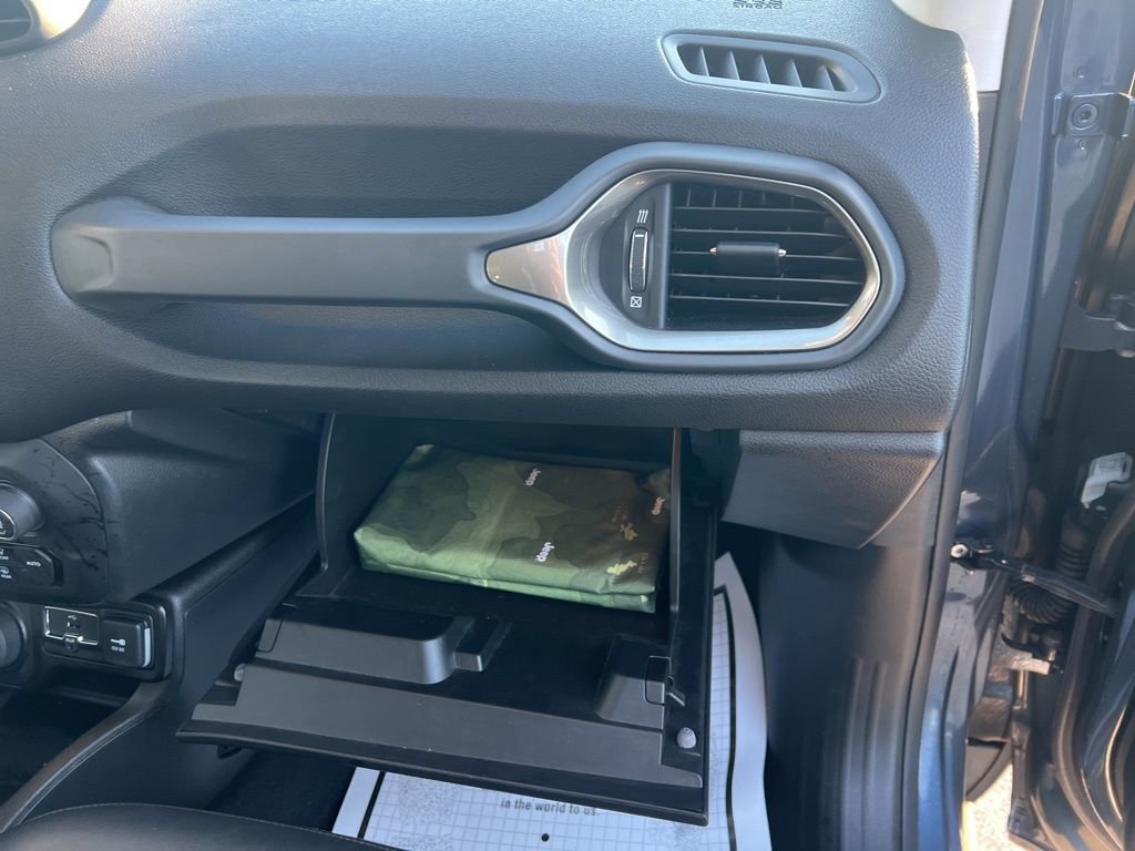 Certified 2020 Jeep Renegade Limited AWD/4WD image 44