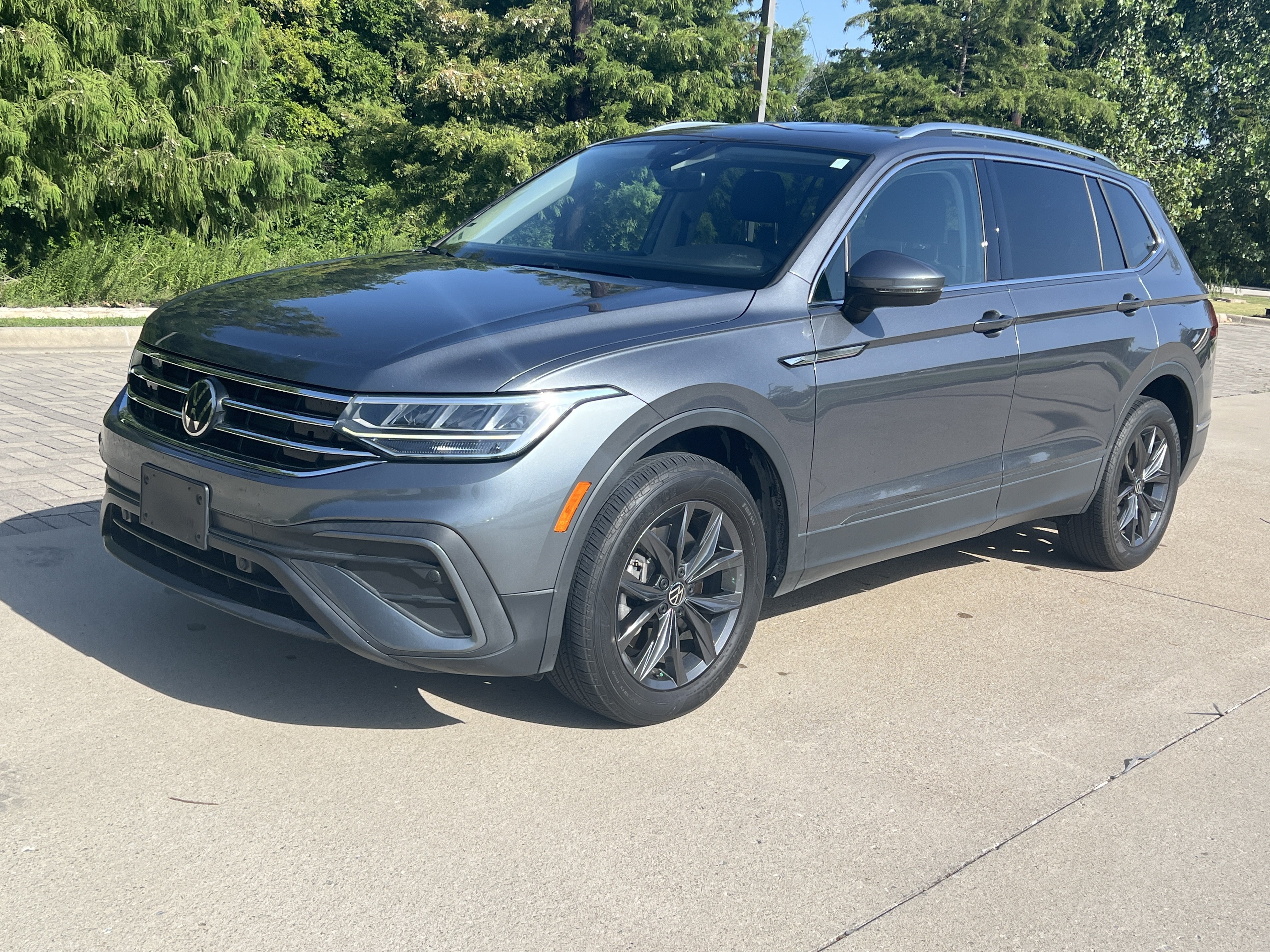 Certified 2023 Volkswagen Tiguan SE FWD image 4
