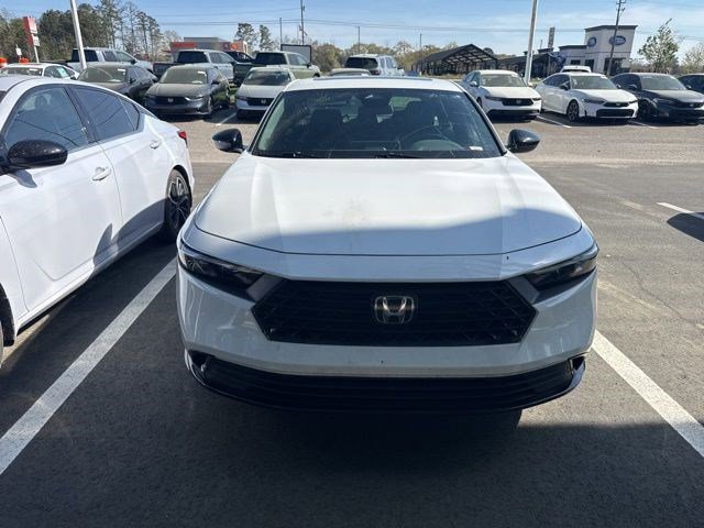 Used 2023 Honda Accord Sport image 2